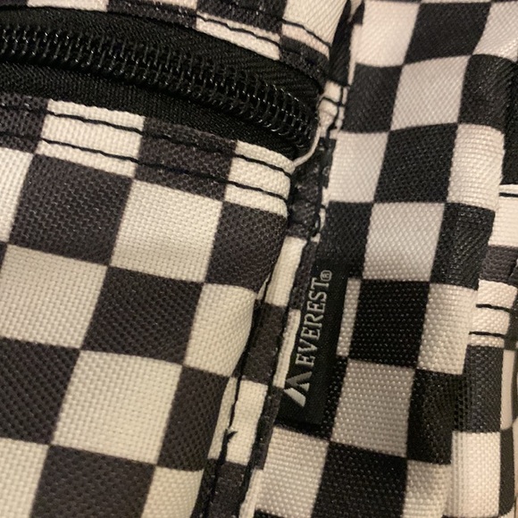 Everest Checkered Backpack 🎒 - Picture 8 of 8